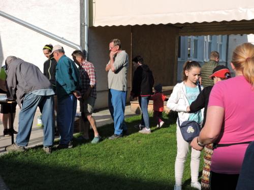 Obecn&aacute; brig&aacute;da Upracme si Pobedim a&nbsp;v&yacute;sadba sak&uacute;r